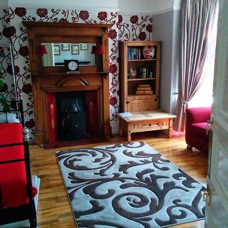 Beautiful Room In Victorian Family Home Ilford Buitenkant foto