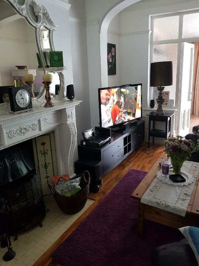 Beautiful Room In Victorian Family Home Ilford Buitenkant foto